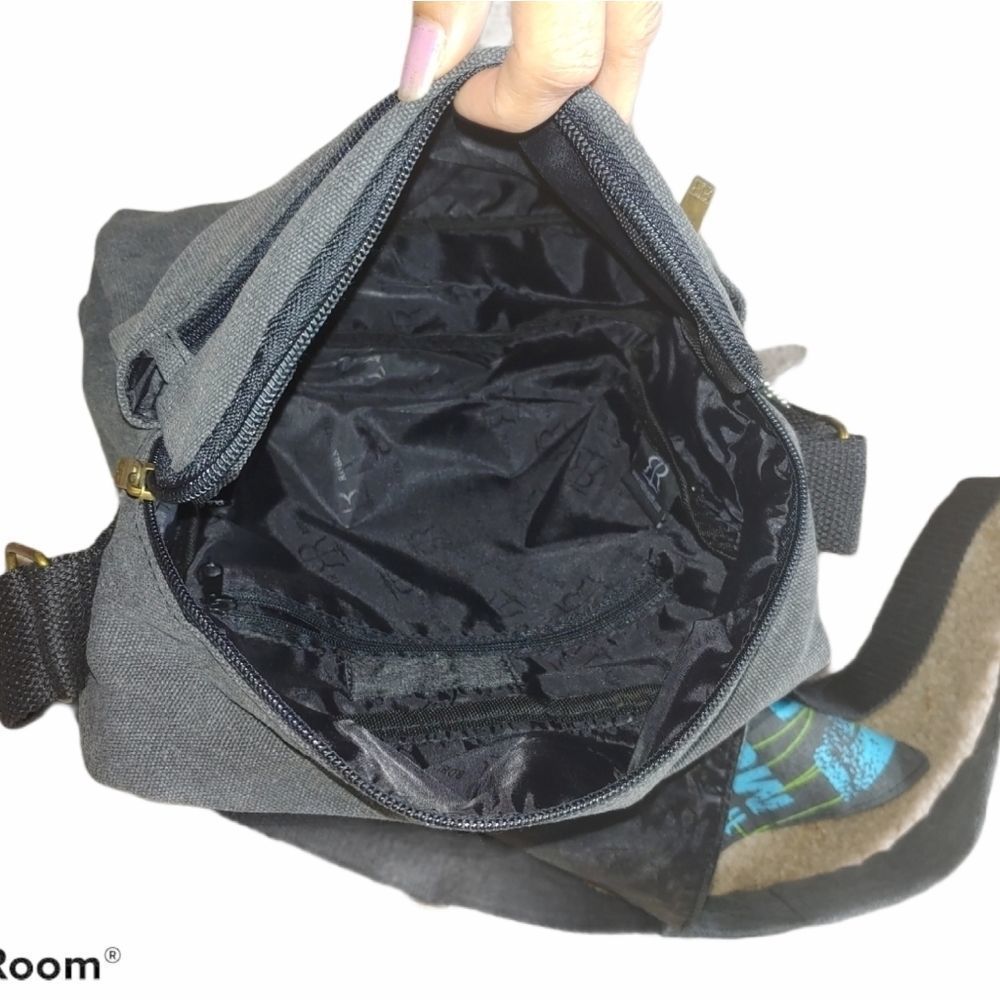 ROBIN RUTH MESSENGER BAG - Picture 5 of 11